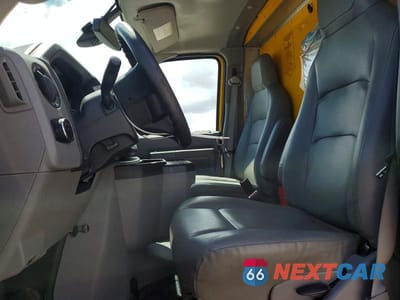 Zdjęcie 7 z 14 samochodu: 2022 FORD E350 BOX TRUCK ** R & D * PRI FLEET ** VIN:1FDWE3FN3NDC04013 - miniatura