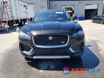 Piąte zdjęcie samochodu w środku: 2020 JAGUAR F-PACE S V6 VIN:SADCM2FV3LA640321 - miniatura