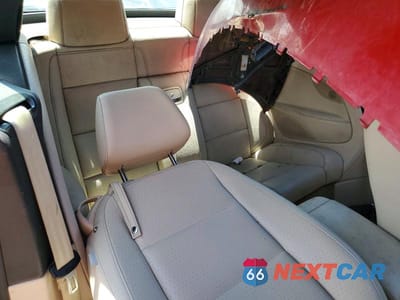 Zdjęcie 10 z 12 samochodu: 2014 VOLKSWAGEN EOS KOMFORT VIN:WVWBW8AH0EV001119 - miniatura