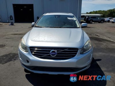 Piąte zdjęcie samochodu w środku: 2016 VOLVO XC60 T5 PREMIER VIN:YV440MDK5G2790718 - miniatura