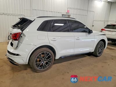 Trzecie zdjęcie samochodu z tyłu: 2022 AUDI SQ5 PREMIUM PLUS VIN:WA1B4AFY3N2134961 - miniatura