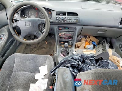 Zdjęcie 8 z 12 samochodu: 1997 HONDA ACCORD EX VIN:1HGCD5550VA182529 - miniatura