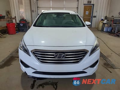 Piąte zdjęcie samochodu w środku: 2016 HYUNDAI SONATA SE VIN:5NPE24AF7GH294486 - miniatura