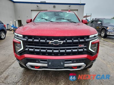 Piąte zdjęcie samochodu w środku: 2025 CHEVROLET SUBURBAN K1500 Z71 VIN:1GNS6DRD1SR184049 - miniatura