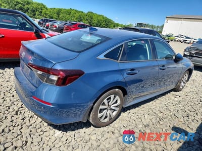 Trzecie zdjęcie samochodu z tyłu: 2026 HONDA CIVIC LX VIN:2HGFE2F21TH558036 - miniatura