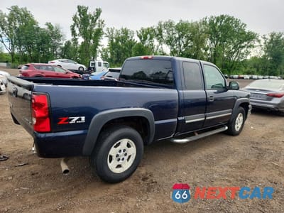 Trzecie zdjęcie samochodu z tyłu: 2005 CHEVROLET SILVERADO K1500 VIN:2GCEK19B351171962 - miniatura