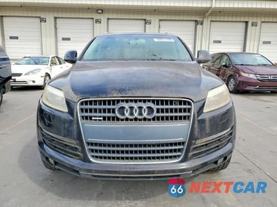 Piąte zdjęcie samochodu w środku: 2009 AUDI Q7 3.6 QUATTRO VIN:WA1AY74L59D001929 - miniatura