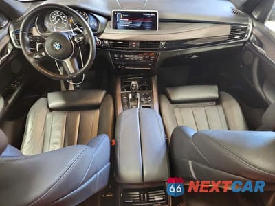Zdjęcie 8 z 13 samochodu: 2017 BMW X5 XDRIVE50I VIN:5UXKR6C52H0J83811 - miniatura