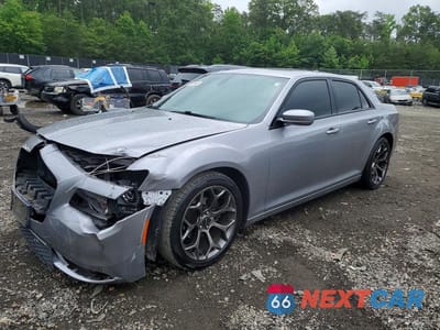 2015 CHRYSLER 300 S 2C3CCABG4FH903815 - główne zdjęcie licytacji z USA - miniatura