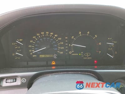 Zdjęcie 9 z 13 samochodu: 2000 LEXUS LX 470 VIN:JT6HT00W7Y0079264 - miniatura