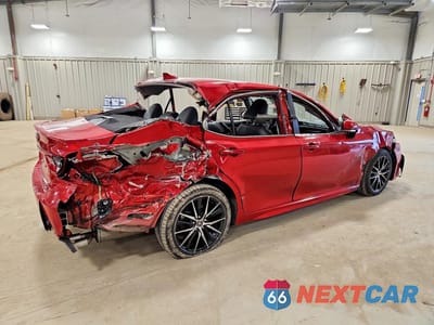 Trzecie zdjęcie samochodu z tyłu: 2024 TOYOTA CAMRY SE VIN:4T1G11AK3RU222020 - miniatura