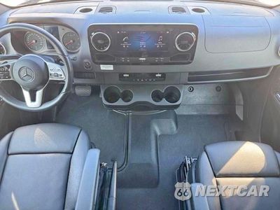 Zdjęcie 8 z 15 samochodu: 2022 MERCEDES-BENZ SPRINTER 2500 VIN:W1X4EBHY0NP484324 - miniatura