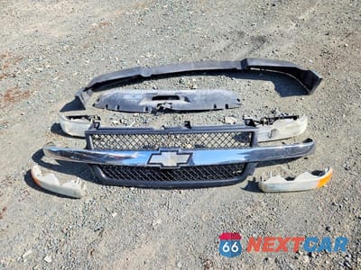 Zdjęcie 12 z 13 samochodu: 2002 CHEVROLET SILVERADO C2500 HEAVY DUTY VIN:1GBHC24UX2E189155 - miniatura