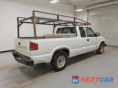 Trzecie zdjęcie samochodu z tyłu: 2000 CHEVROLET S TRUCK S10 VIN:1GCCS19W1Y8176010 - miniatura