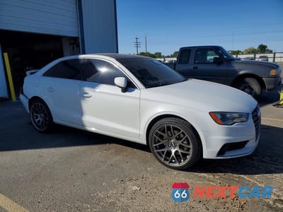 Czwarte zdjęcie samochodu z boku: 2015 AUDI A3 PREMIUM VIN:WAUBFGFF2F1015336 - miniatura