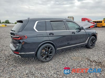Trzecie zdjęcie samochodu z tyłu: 2025 BMW X7 XDRIVE40I VIN:5UX23EM09S9W78234 - miniatura