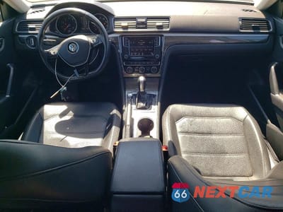 Zdjęcie 8 z 12 samochodu: 2018 VOLKSWAGEN PASSAT SE VIN:1VWBA7A36JC032603 - miniatura