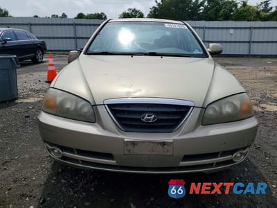 Piąte zdjęcie samochodu w środku: 2005 HYUNDAI ELANTRA GLS VIN:KMHDN46D75U154513 - miniatura
