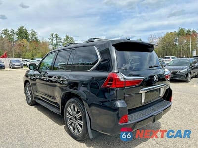 Trzecie zdjęcie samochodu z tyłu: 2017 LEXUS LX 570 VIN:JTJHY7AX6H4221040 - miniatura