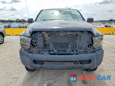 Piąte zdjęcie samochodu w środku: 2016 RAM 2500 ST VIN:3C6TR5CT3GG258273 - miniatura