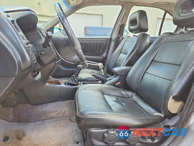 Zdjęcie 7 z 12 samochodu: 2000 INFINITI G20 BASE VIN:JNKCP11A2YT311184 - miniatura