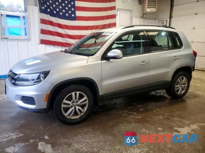 2017 VOLKSWAGEN TIGUAN S WVGBV7AX7HW502023 - główne zdjęcie licytacji z USA - miniatura