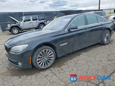 2012 BMW 740 I WBAKA4C59CC613609 - główne zdjęcie licytacji z USA - miniatura