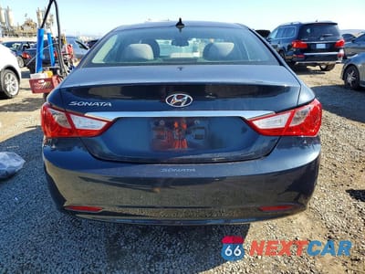 Zdjęcie 6 z 12 samochodu: 2012 HYUNDAI SONATA GLS VIN:5NPEB4AC4CH430010 - miniatura