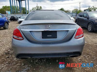 Zdjęcie 6 z 12 samochodu: 2016 MERCEDES-BENZ C 300 VIN:55SWF4JB2GU158303 - miniatura