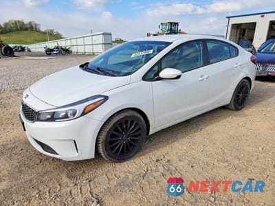 2017 KIA FORTE LX 3KPFK4A71HE035804 - główne zdjęcie licytacji z USA - miniatura