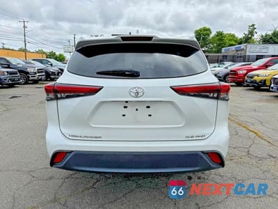 Zdjęcie 14 z 14 samochodu: 2023 TOYOTA HIGHLANDER XLE VIN:5TDKDRBH6PS515550 - miniatura