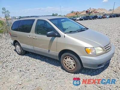 Czwarte zdjęcie samochodu z boku: 2002 TOYOTA SIENNA VIN:4T3ZF19C02U489801 - miniatura