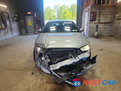 Piąte zdjęcie samochodu w środku: 2015 AUDI A3 PREMIUM VIN:WAUBFGFF4F1119276 - miniatura