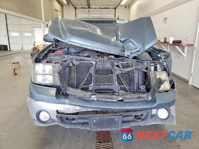 Piąte zdjęcie samochodu w środku: 2010 GMC SIERRA K1500 SLT VIN:3GTRKWE35AG131722 - miniatura