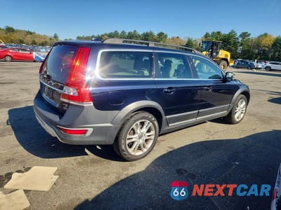 Trzecie zdjęcie samochodu z tyłu: 2016 VOLVO XC70 T5 PLATINUM VIN:YV4612NM1G1243039 - miniatura