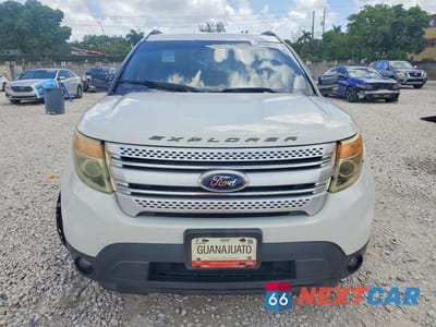 Piąte zdjęcie samochodu w środku: 2012 FORD EXPLORER XLT VIN:1FMHK7D88CGA79799 - miniatura