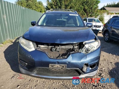 Piąte zdjęcie samochodu w środku: 2015 NISSAN ROGUE SV VIN:KNMAT2MT5FP548667 - miniatura