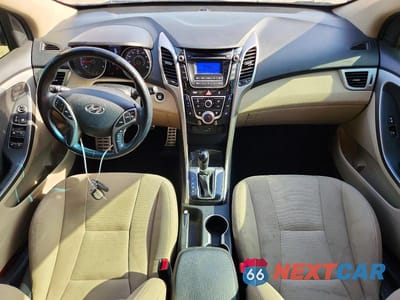 Zdjęcie 8 z 12 samochodu: 2016 HYUNDAI ELANTRA GT BASE VIN:KMHD35LH8GU322004 - miniatura