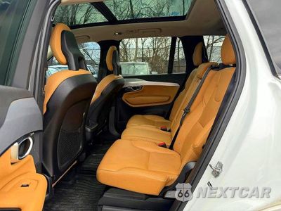 Zdjęcie 6 z 13 samochodu: 2016 VOLVO XC90 T5 VIN:YV4102XK2G1072214 - miniatura