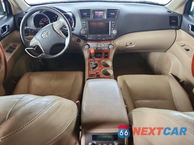 Zdjęcie 8 z 13 samochodu: 2008 TOYOTA HIGHLANDER LIMITED VIN:JTEDS42A982040310 - miniatura