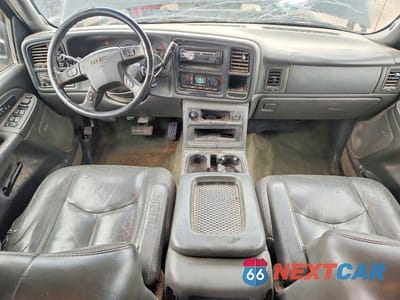 Zdjęcie 8 z 12 samochodu: 2005 GMC SIERRA K2500 HEAVY DUTY VIN:1GTHK23U25F971786 - miniatura
