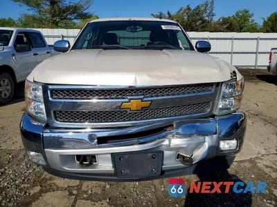 Piąte zdjęcie samochodu w środku: 2013 CHEVROLET SILVERADO K1500 LT VIN:3GCPKSE7XDG238028 - miniatura