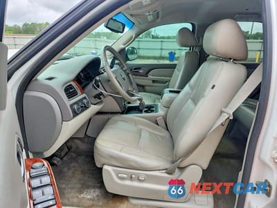 Zdjęcie 7 z 13 samochodu: 2011 GMC YUKON SLT VIN:1GKS2CE01BR343691 - miniatura