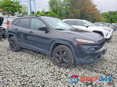 Czwarte zdjęcie samochodu z boku: 2016 JEEP CHEROKEE LATITUDE VIN:1C4PJMCS8GW220039 - miniatura