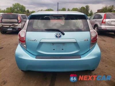 Zdjęcie 6 z 12 samochodu: 2013 TOYOTA PRIUS C ONE VIN:JTDKDTB39D1042575 - miniatura
