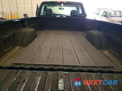 Zdjęcie 10 z 12 samochodu: 2005 CHEVROLET SILVERADO K1500 VIN:1GCEK14V15Z234274 - miniatura