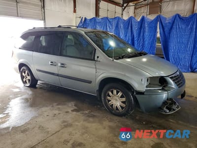 Czwarte zdjęcie samochodu z boku: 2005 DODGE GRAND CARAVAN SE VIN:1D4GP24R85B165923 - miniatura