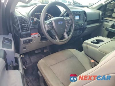Zdjęcie 8 z 12 samochodu: 2019 FORD F150 VIN:1FTMF1E56KKC06635 - miniatura