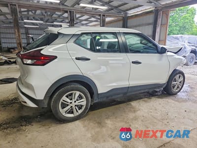Trzecie zdjęcie samochodu z tyłu: 2023 NISSAN KICKS S VIN:3N1CP5BVXPL518003 - miniatura