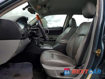 Zdjęcie 7 z 12 samochodu: 2006 CHRYSLER 300C VIN:2C3KA63H56H168381 - miniatura